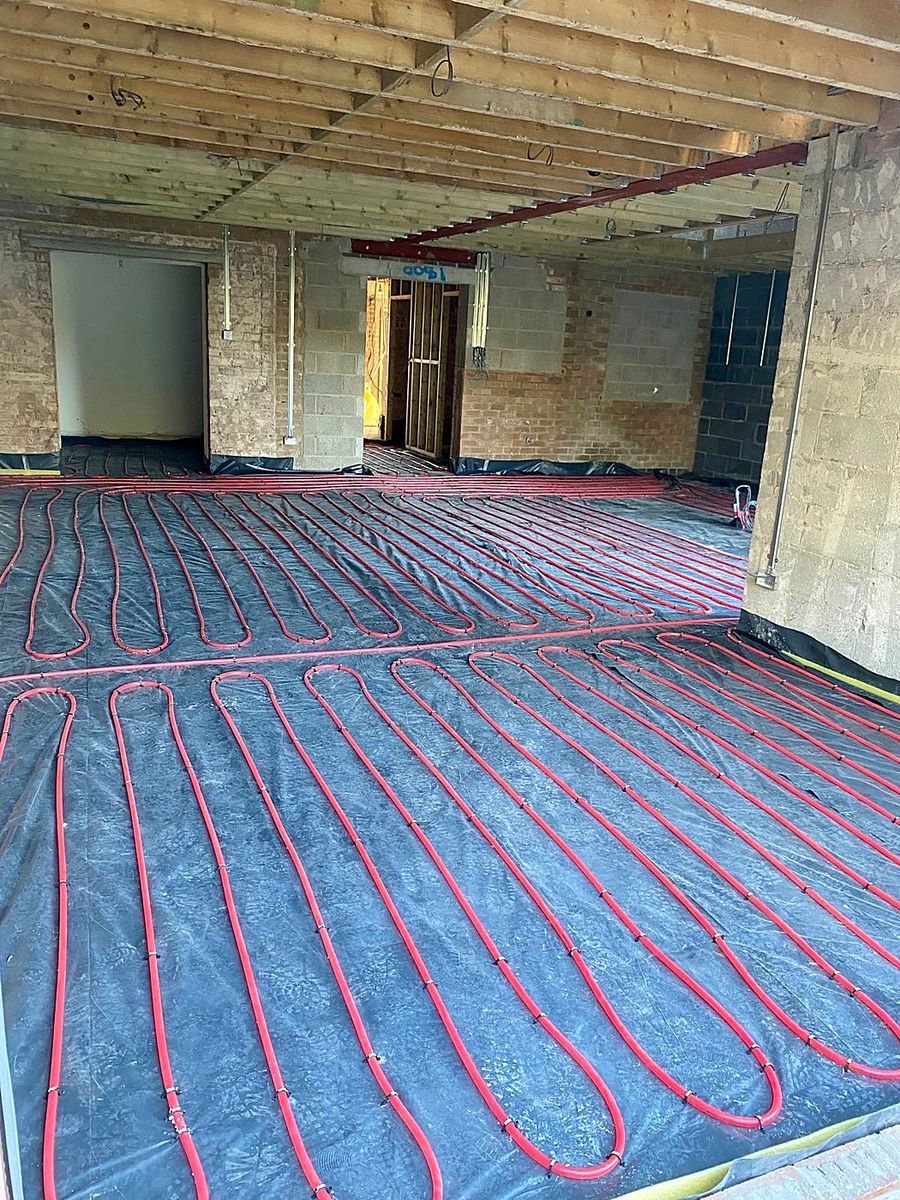 Wet underfloor heating installed by Sabin & Ball